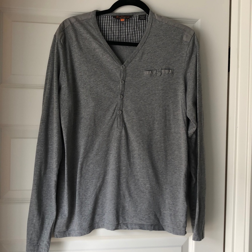 Men’s XL Long Sleeve Shirt
